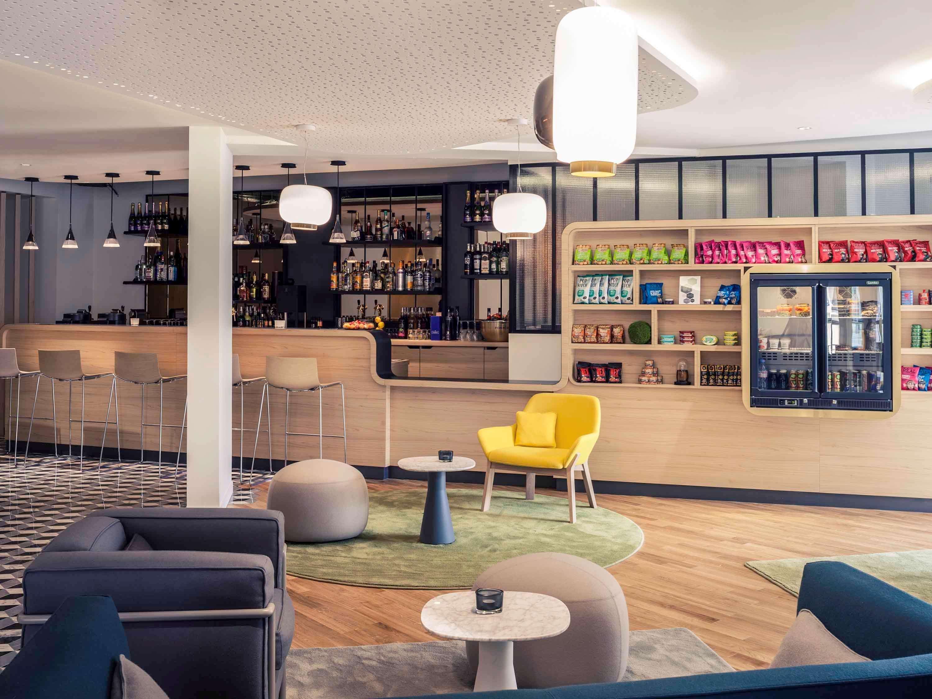 Mercure Nantes Centre Gare Екстериор снимка