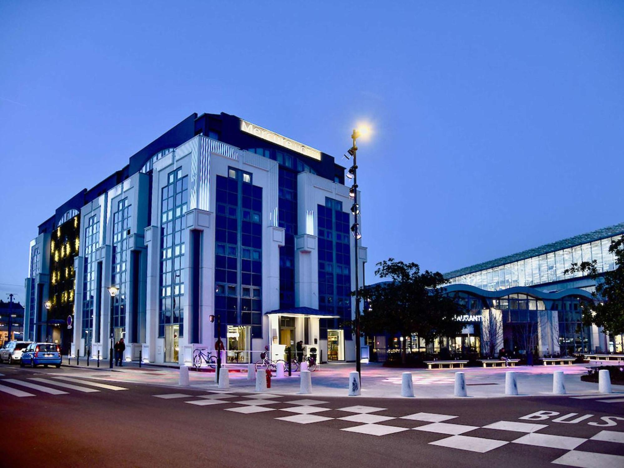 Mercure Nantes Centre Gare Hotel Екстериор снимка