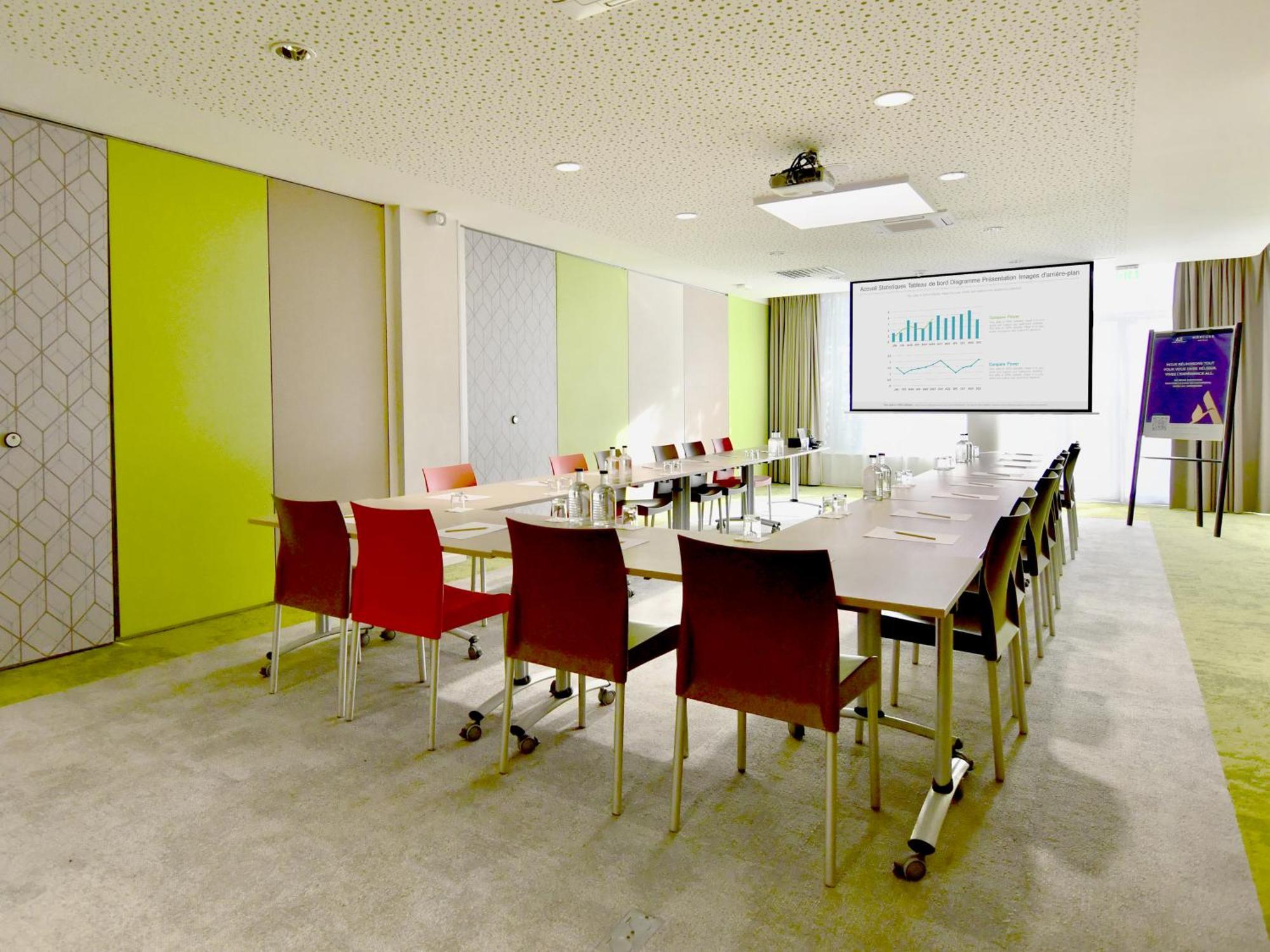 Mercure Nantes Centre Gare Екстериор снимка