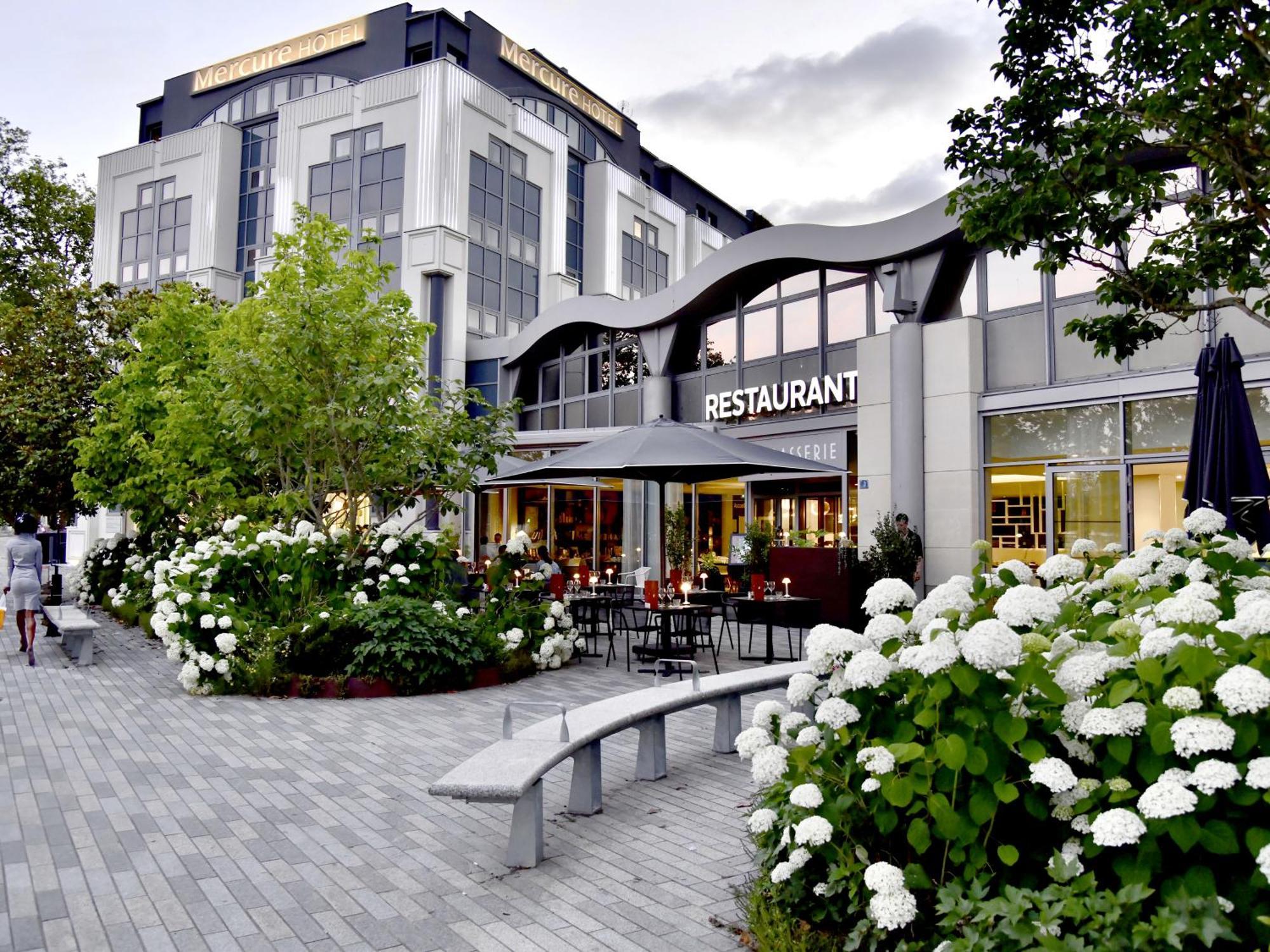 Mercure Nantes Centre Gare Екстериор снимка