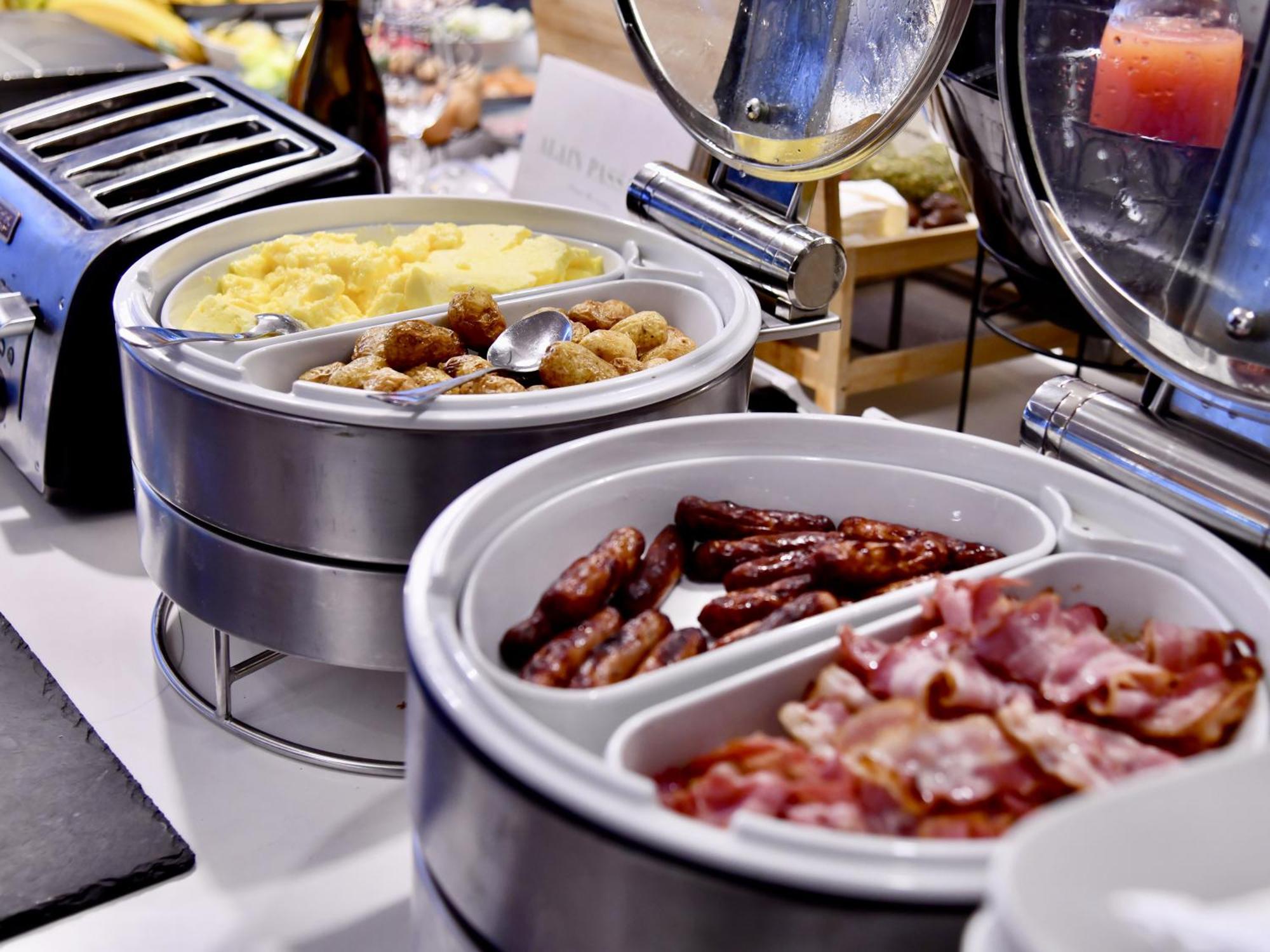 Mercure Nantes Centre Gare Екстериор снимка