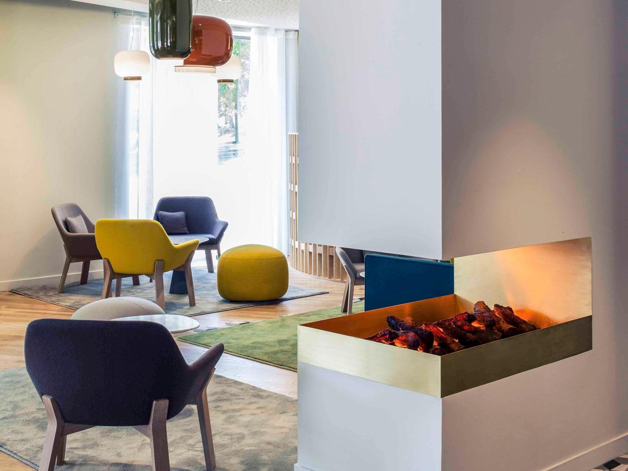 Mercure Nantes Centre Gare Екстериор снимка