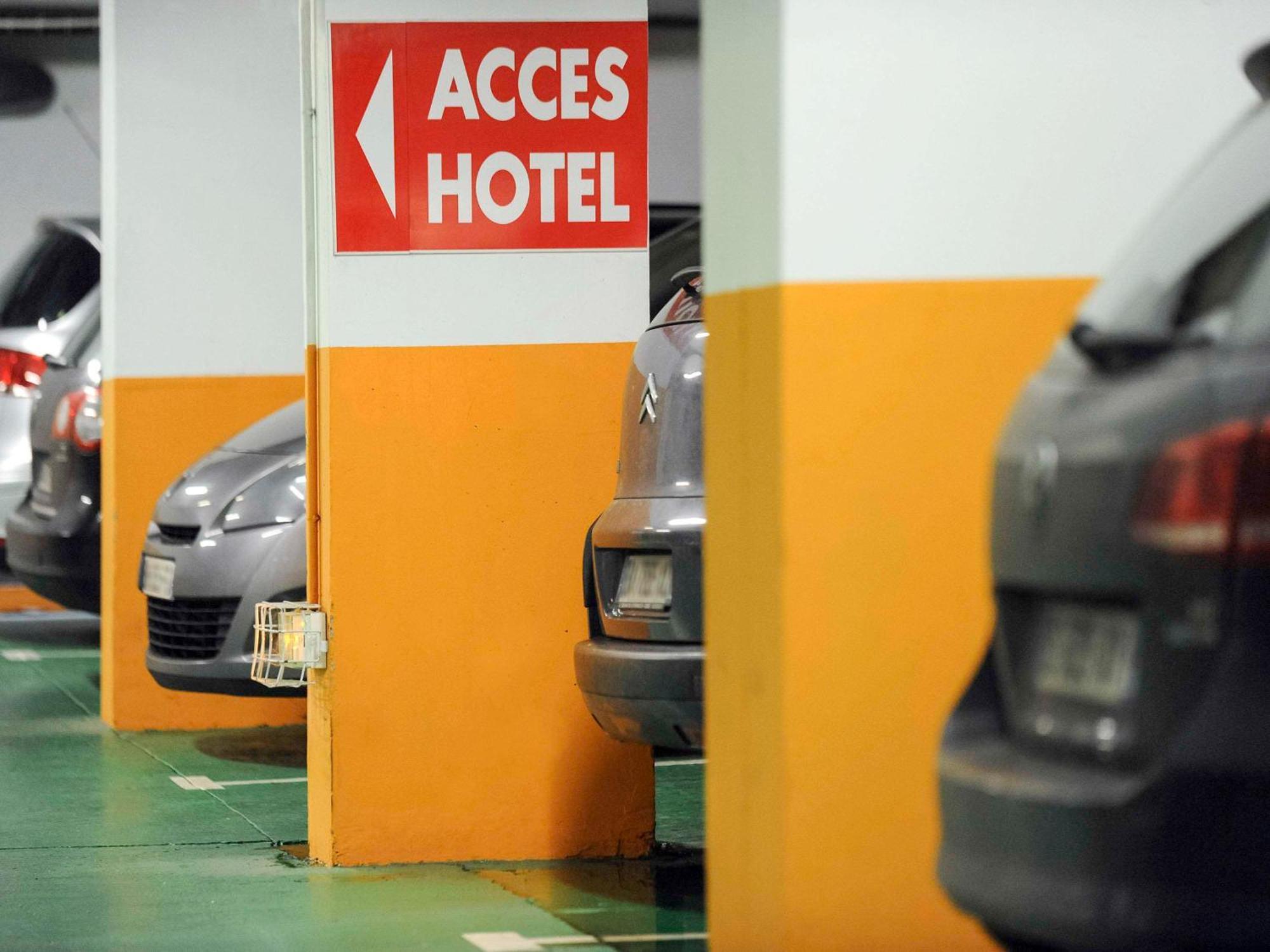 Mercure Nantes Centre Gare Екстериор снимка