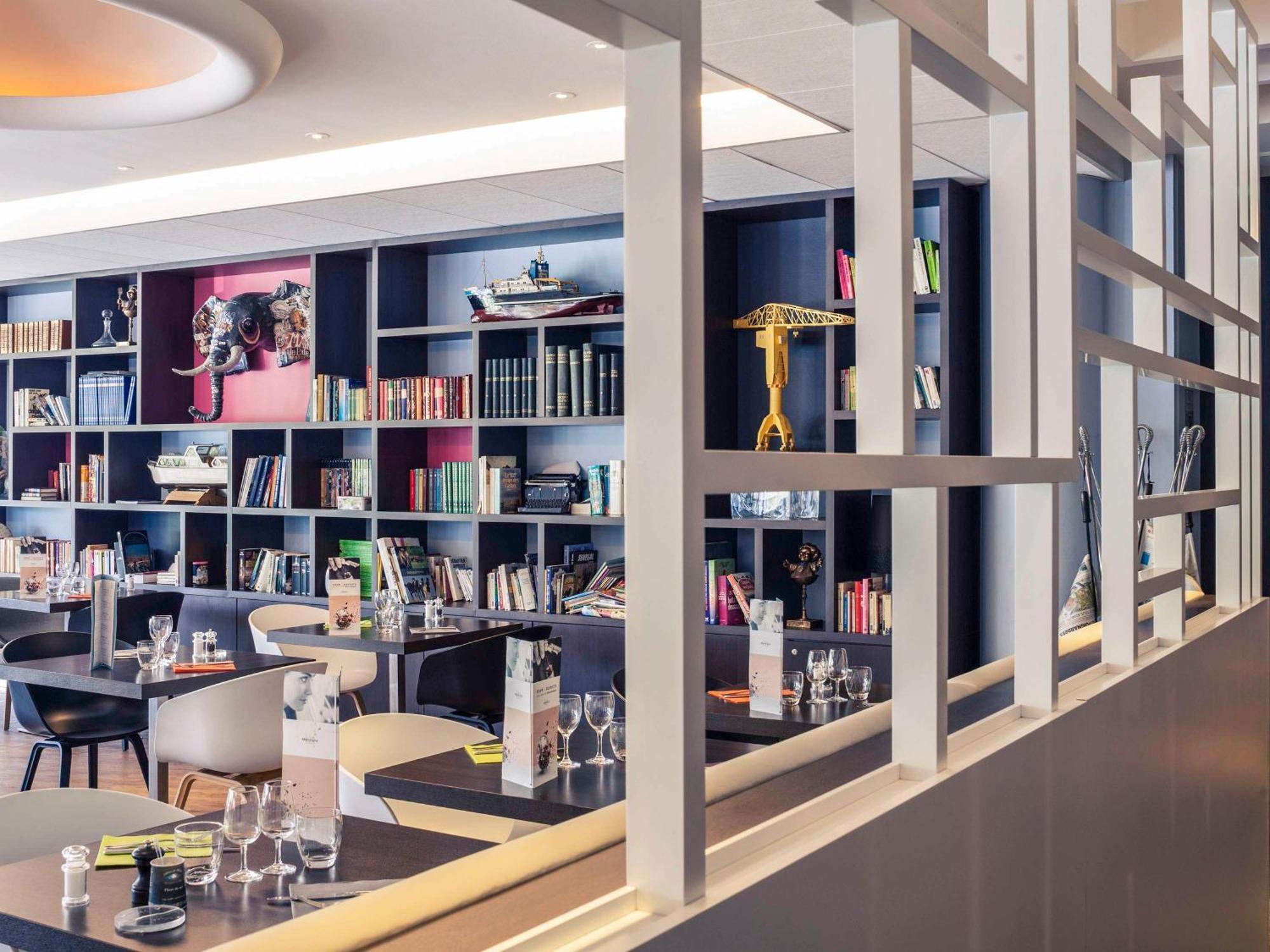 Mercure Nantes Centre Gare Екстериор снимка