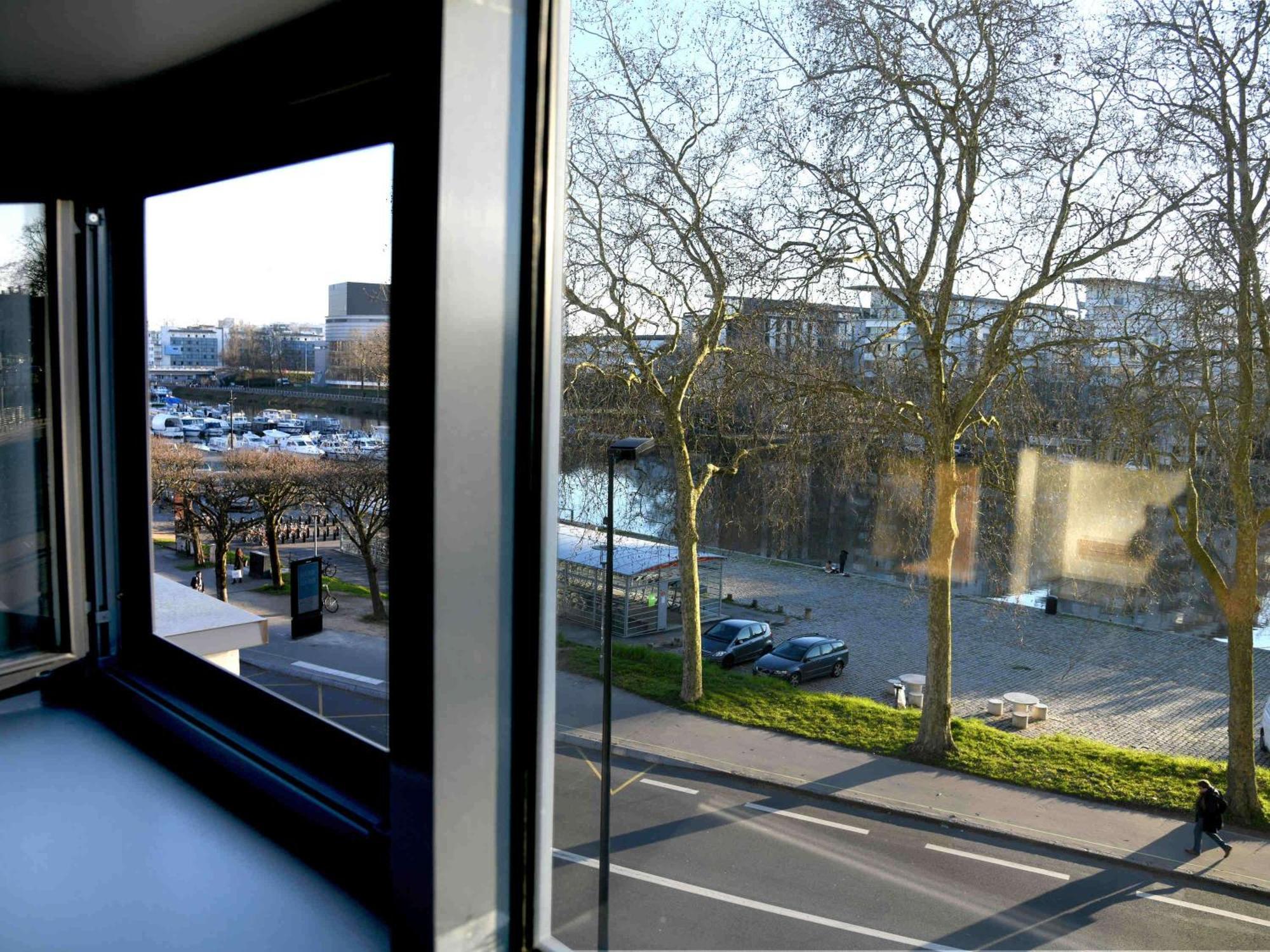 Mercure Nantes Centre Gare Екстериор снимка